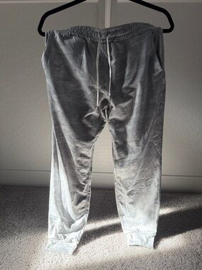 Vuori Light Gray Women's Track Joggers